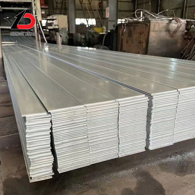 Venta caliente 12X6mm Metal de construcción HSS laminado en caliente de acero suave Barras planas Precio 6m Barras galvanizadas de resorte planas Tamaños de acero