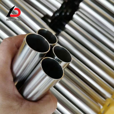 El espesor del tubo de acero inoxidable es de 60 mm.